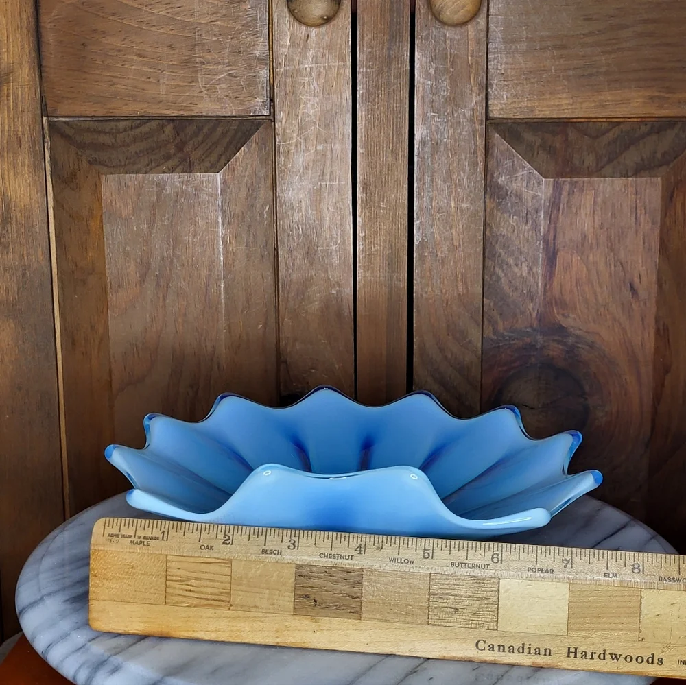 Elegant Blue Glass Art Bowl - Picture 9 of 13